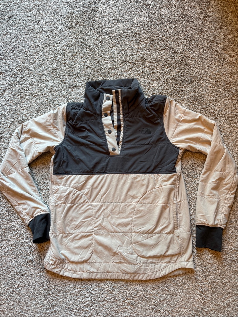 The North Face Women's Mountain Pullover Quarter-Snap Cream and Gray